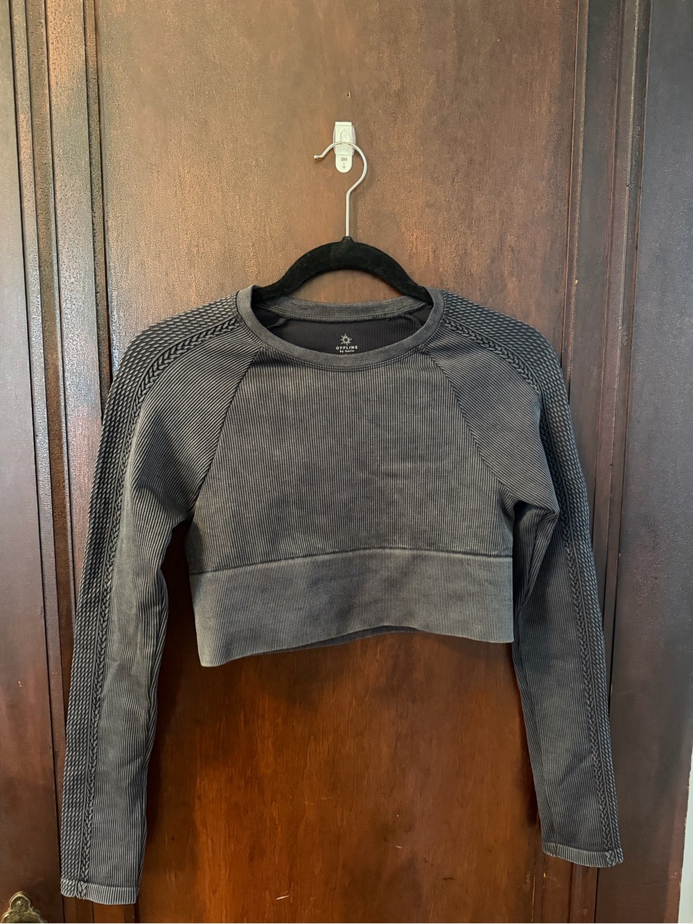 Aerie/ Offline Gray Fitted/ Cropped Long-Sleeve Athletic Top